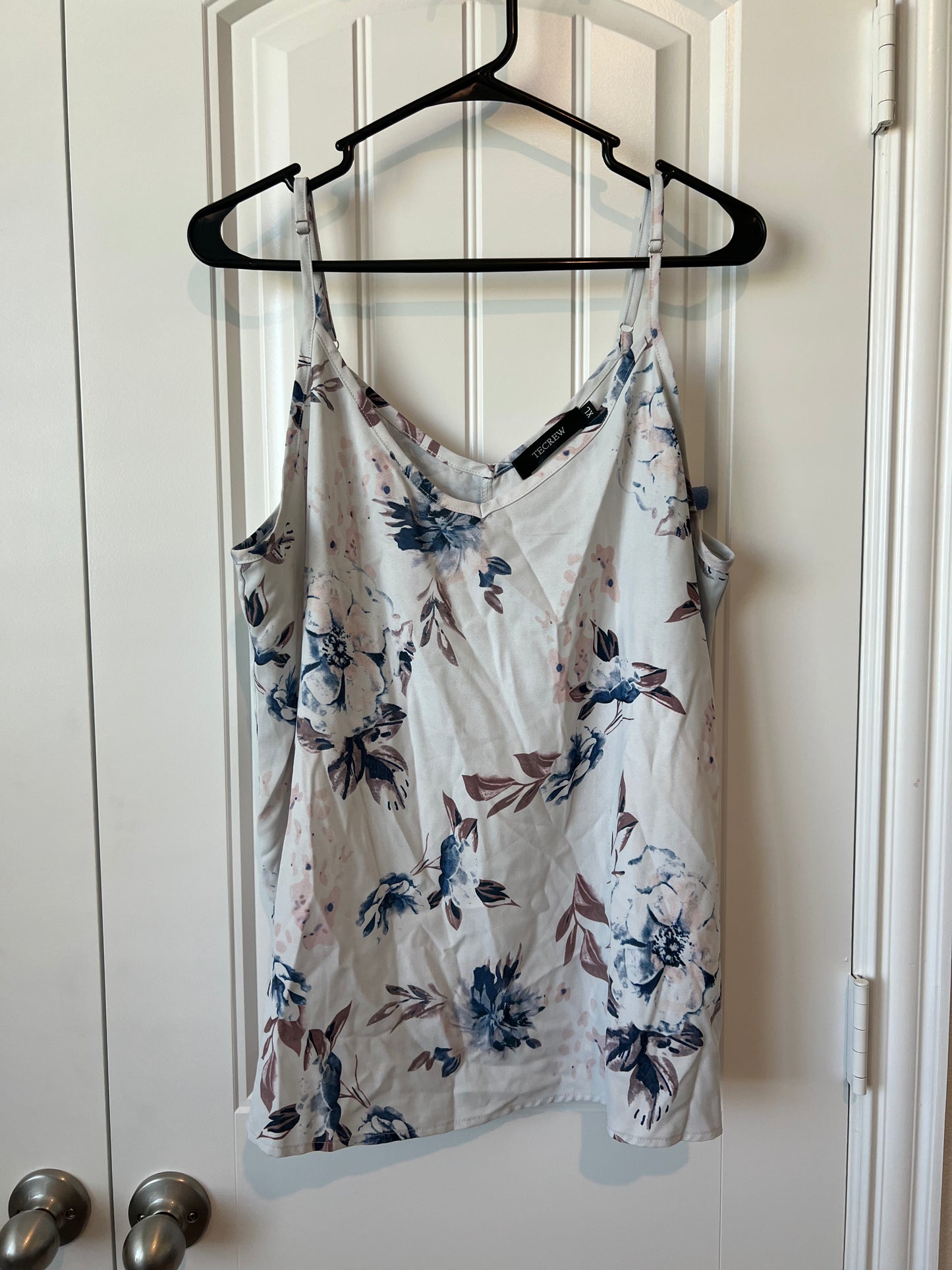 Tecrew Blue Flowers Camisole