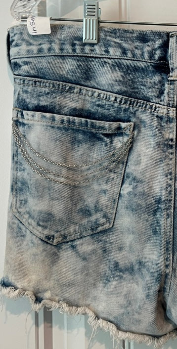(Up) Cycled Acid Washed Shorts