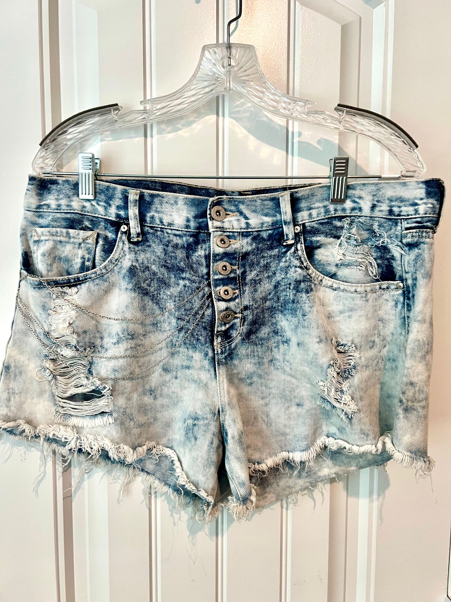 (Up) Cycled Acid Washed Shorts