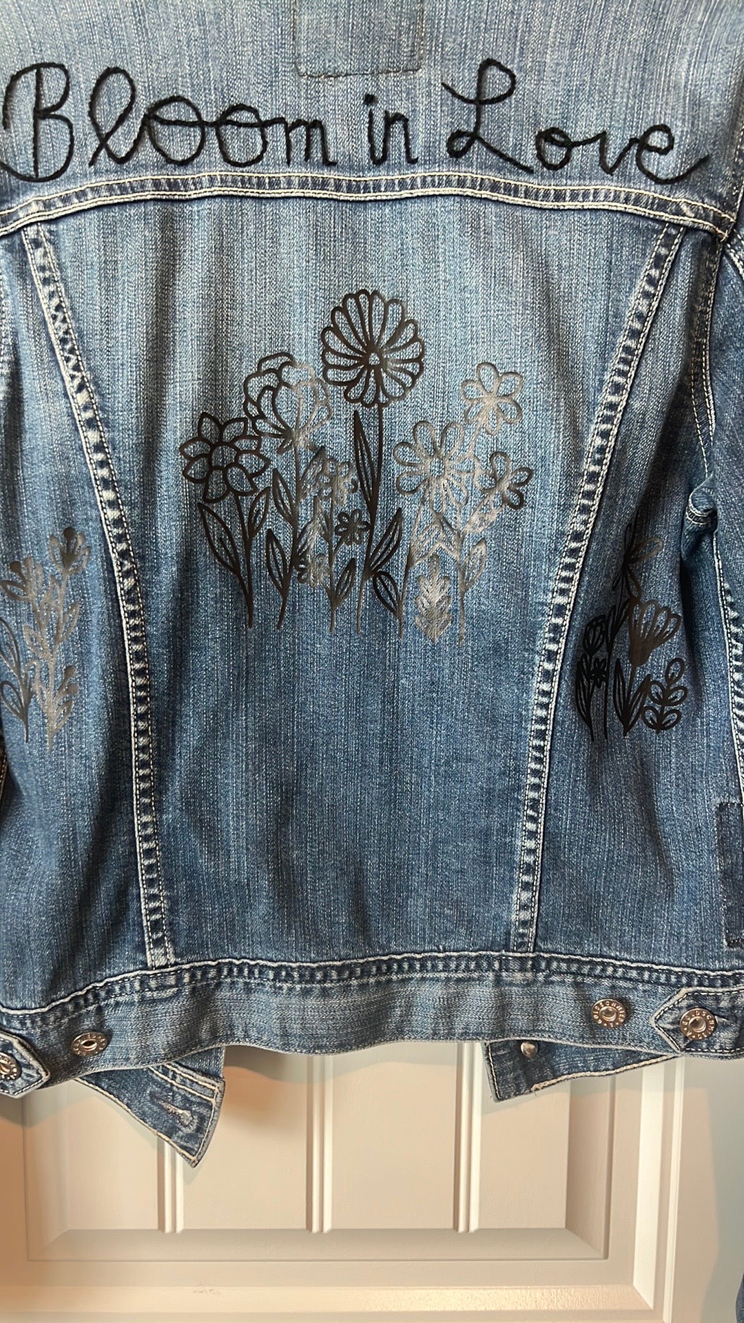 (Up)Cycled Denim Flowered Jacket with embroidery