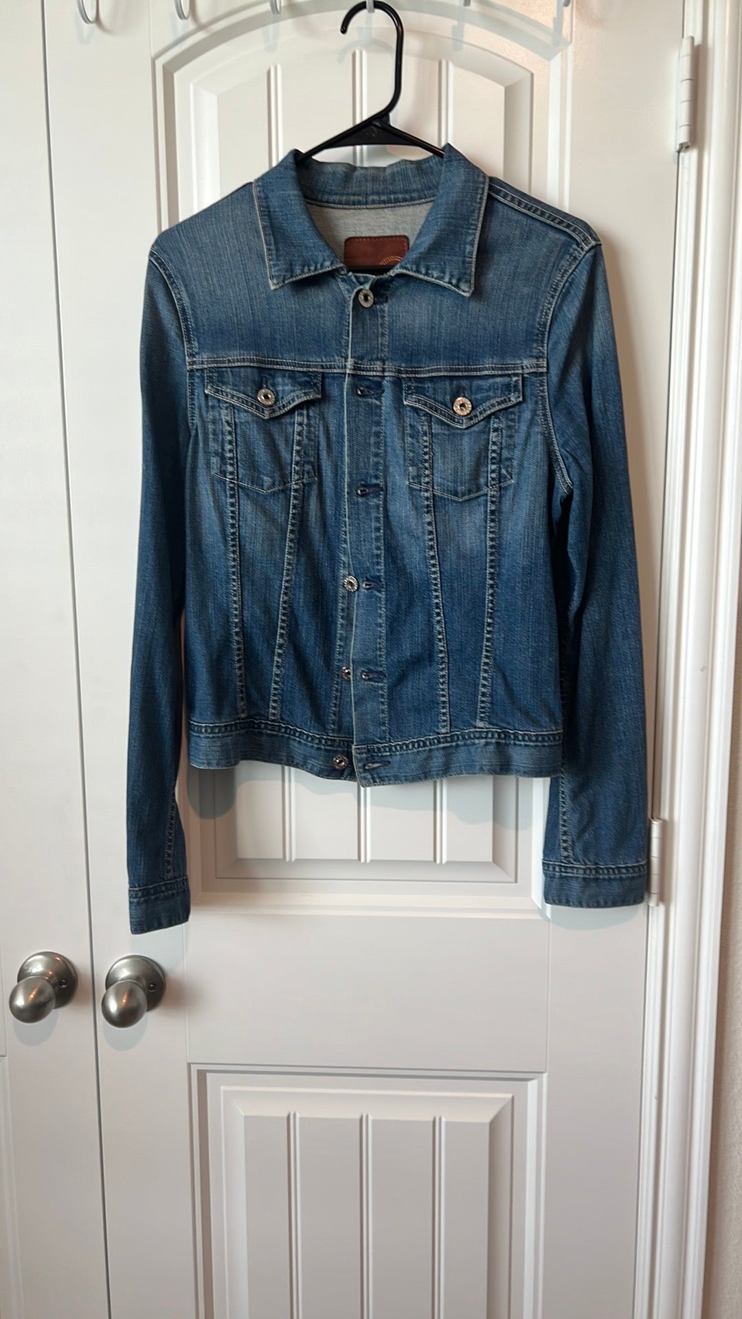 (Up)Cycled Denim Flowered Jacket with embroidery