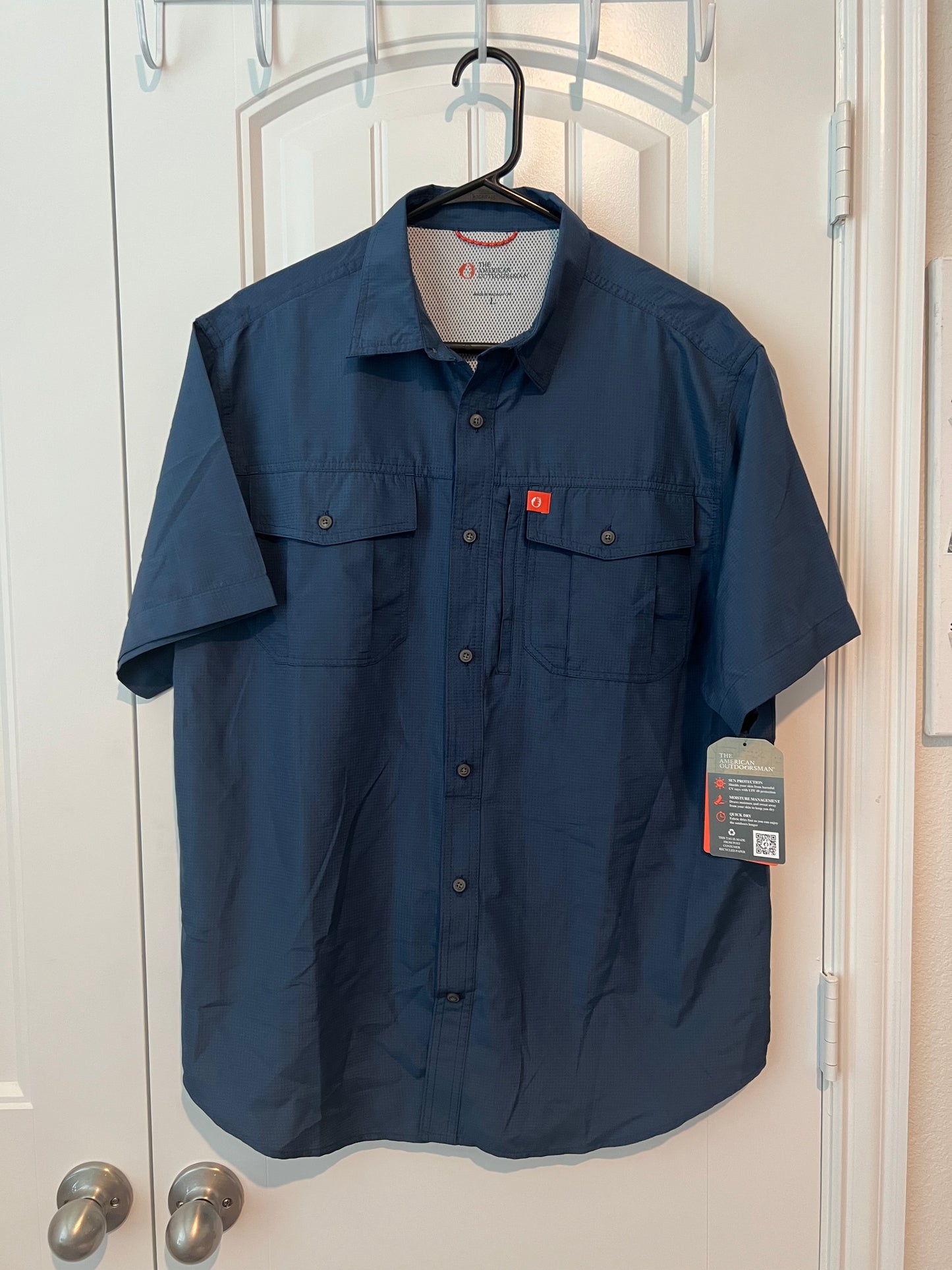 NWT The American Outdoorsman Men's T-Shirt