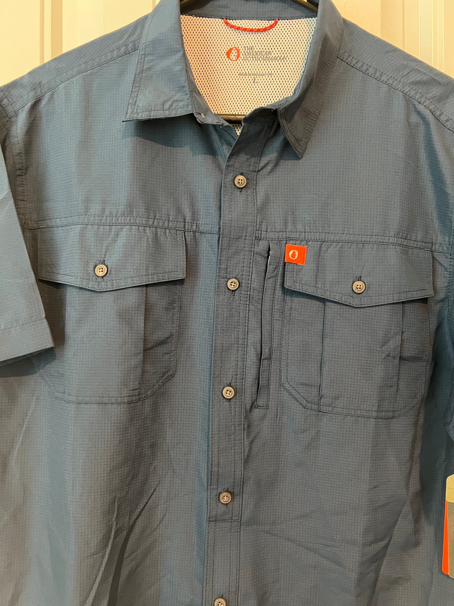NWT The American Outdoorsman Men's T-Shirt