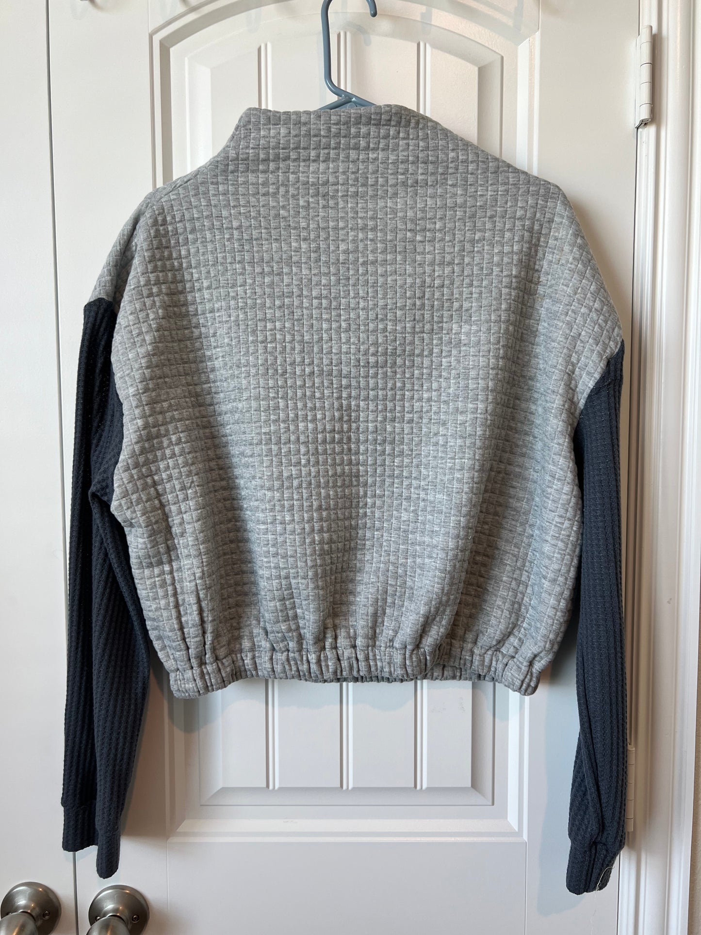 (Up) Cycled 1/2 Zip Gray Sweater